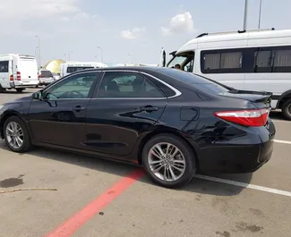 Noleggio auto Toyota Camry 2016 in Georgia, con carburante Benzina e 180 cavalli di potenza ➤ A partire da 120 GEL al giorno.