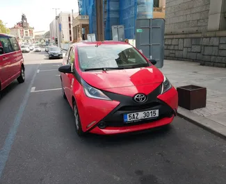 Noleggio auto Toyota Aygo #45 Manuale a Praga, dotata di motore 1,0L ➤ Da Alex in Cechia.