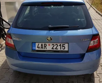 Noleggio auto Skoda Fabia 2015 in Cechia, con carburante Benzina e 60 cavalli di potenza ➤ A partire da 45 EUR al giorno.