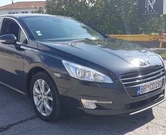 Vista frontale di un noleggio Peugeot 508 in Bar, Montenegro ✓ Auto #533. ✓ Cambio Automatico TM ✓ 3 recensioni.