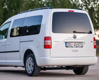 Noleggio Volkswagen Caddy Maxi. Auto Comfort, Monovolume per il noleggio in Montenegro ✓ Cauzione di Deposito di 100 EUR ✓ Opzioni assicurative RCT, CDW, SCDW, FDW, Passeggeri, Furto, All'estero.