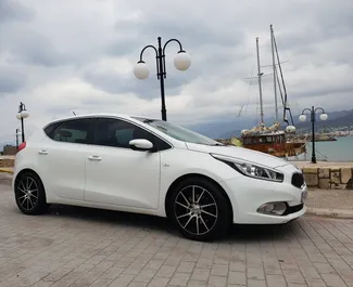 Noleggio auto Kia Ceed 2017 in Grecia, con carburante Diesel e 95 cavalli di potenza ➤ A partire da 85 EUR al giorno.