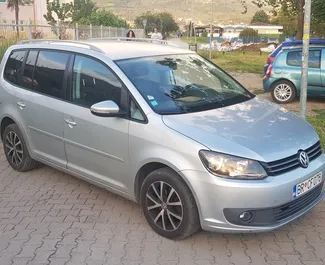 Noleggio auto Volkswagen Touran #549 Automatico in Bar, dotata di motore 2,0L ➤ Da Goran in Montenegro.