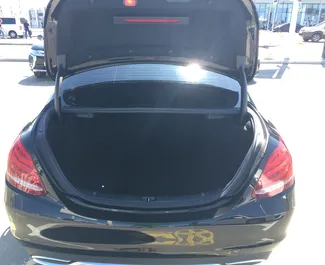 Motore Benzina da 1,6L di Mercedes-Benz C180 2016 per il noleggio all'aeroporto di Simferopol.