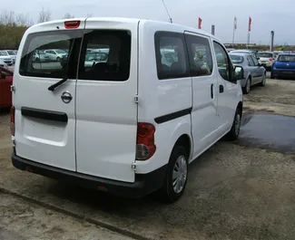 Noleggio auto Nissan Nv200 Evalia #1498 Manuale a Kalamata, dotata di motore 1,5L ➤ Da Simos in Grecia.