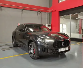 Noleggio Maserati Levante S. Auto Lusso, Crossover per il noleggio negli Emirati Arabi Uniti ✓ Cauzione di Deposito di 5000 AED ✓ Opzioni assicurative RCT, CDW.