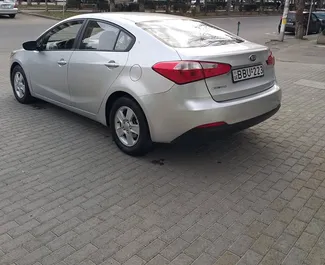 Motore Benzina da 1,7L di Kia Cerato 2013 per il noleggio a Tbilisi.