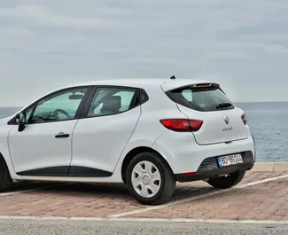 Noleggio auto Renault Clio 4 2015 in Montenegro, con carburante Diesel e 80 cavalli di potenza ➤ A partire da 20 EUR al giorno.