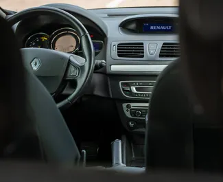 Noleggio Renault Megane SW. Auto Comfort per il noleggio in Montenegro ✓ Cauzione di Senza deposito ✓ Opzioni assicurative RCT, CDW, SCDW, Furto, All'estero.