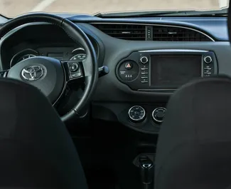 Noleggio Toyota Yaris. Auto Economica, Comfort per il noleggio in Montenegro ✓ Cauzione di Senza deposito ✓ Opzioni assicurative RCT, CDW, SCDW, Furto, All'estero.