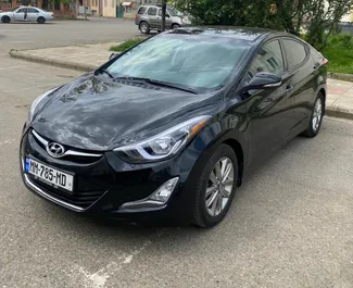 Vista frontale di un noleggio Hyundai Elantra a Kutaisi, Georgia ✓ Auto #2068. ✓ Cambio Automatico TM ✓ 6 recensioni.