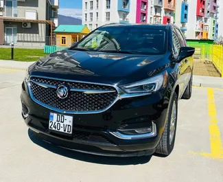 Vista frontale di un noleggio Buick Enclave a Tbilisi, Georgia ✓ Auto #2063. ✓ Cambio Automatico TM ✓ 0 recensioni.