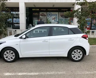 Noleggio auto Hyundai i20 2017 in Montenegro, con carburante Benzina e 100 cavalli di potenza ➤ A partire da 25 EUR al giorno.