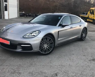 Vista frontale di un noleggio Porsche Panamera in Bar, Montenegro ✓ Auto #993. ✓ Cambio Automatico TM ✓ 1 recensioni.