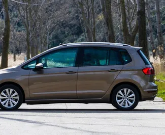 Noleggio auto Volkswagen Golf Sportsvan 2017 in Montenegro, con carburante Diesel e 147 cavalli di potenza ➤ A partire da 67 EUR al giorno.