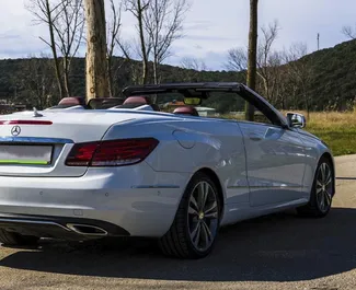 Mercedes-Benz E-Class Cabrio 2019 con sistema A trazione posteriore, disponibile in Becici.