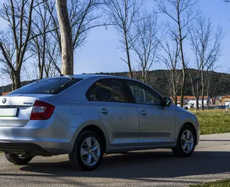 Noleggio auto Skoda Rapid #2470 Manuale in Becici, dotata di motore 1,4L ➤ Da Ivan in Montenegro.