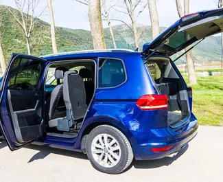 Motore Diesel da 2,0L di Volkswagen Touran 2016 per il noleggio in Becici.