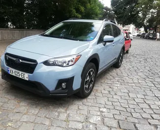 Vista frontale di un noleggio Subaru Crosstrek a Tbilisi, Georgia ✓ Auto #2458. ✓ Cambio Automatico TM ✓ 1 recensioni.