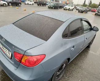 Noleggio Hyundai Elantra. Auto Comfort, Premium per il noleggio in Crimea ✓ Cauzione di Deposito di 5000 RUB ✓ Opzioni assicurative RCT.