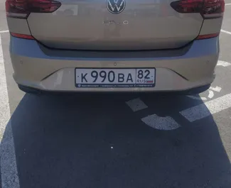 Noleggio Volkswagen Polo Sedan. Auto Economica per il noleggio in Crimea ✓ Cauzione di Deposito di 10000 RUB ✓ Opzioni assicurative RCT.