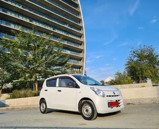 Vista frontale di un noleggio Suzuki Alto a Limassol, Cipro ✓ Auto #3291. ✓ Cambio Automatico TM ✓ 14 recensioni.