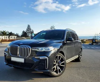 Vista frontale di un noleggio BMW X7 a Baku, Azerbaigian ✓ Auto #3550. ✓ Cambio Automatico TM ✓ 0 recensioni.