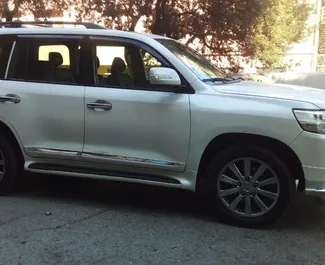 Noleggio auto Toyota Land Cruiser 200 2015 in Azerbaigian, con carburante Benzina e  cavalli di potenza ➤ A partire da 200 AZN al giorno.