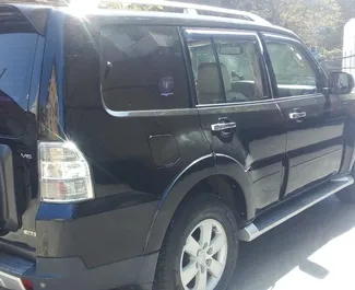 Noleggio auto Mitsubishi Pajero 2010 in Azerbaigian, con carburante Benzina e  cavalli di potenza ➤ A partire da 110 AZN al giorno.