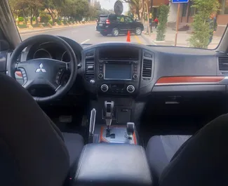 Noleggio auto Mitsubishi Pajero 2018 in Azerbaigian, con carburante Benzina e  cavalli di potenza ➤ A partire da 90 AZN al giorno.