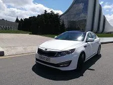 Vista frontale di un noleggio Kia Optima a Baku, Azerbaigian ✓ Auto #3577. ✓ Cambio Automatico TM ✓ 0 recensioni.