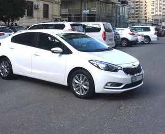 Vista frontale di un noleggio Kia Cerato a Baku, Azerbaigian ✓ Auto #3499. ✓ Cambio Automatico TM ✓ 0 recensioni.