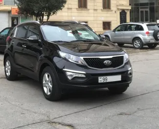 Vista frontale di un noleggio Kia Sportage a Baku, Azerbaigian ✓ Auto #3497. ✓ Cambio Automatico TM ✓ 3 recensioni.