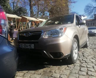Vista frontale di un noleggio Subaru Forester a Tbilisi, Georgia ✓ Auto #3854. ✓ Cambio Automatico TM ✓ 0 recensioni.