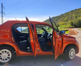 Suzuki Ignis 2019 disponibile per il noleggio a Budva, con limite di chilometraggio di illimitato.