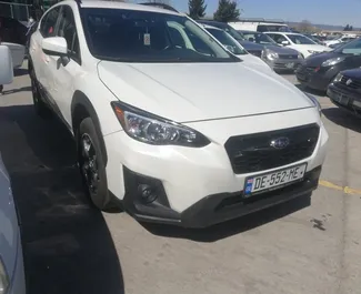 Vista frontale di un noleggio Subaru Crosstrek a Tbilisi, Georgia ✓ Auto #4161. ✓ Cambio Automatico TM ✓ 0 recensioni.