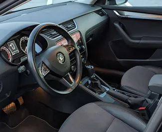 Noleggio auto Skoda Octavia Combi 2019 in Cechia, con carburante Diesel e 110 cavalli di potenza ➤ A partire da 50 EUR al giorno.