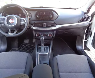 Noleggio Fiat Egea Multijet. Auto Economica, Comfort per il noleggio in Turchia ✓ Cauzione di Deposito di 850 USD ✓ Opzioni assicurative RCT, CDW, SCDW, Furto, Senza deposito.