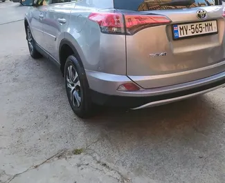 Motore Benzina da 2,5L di Toyota Rav4 2018 per il noleggio a Tbilisi.