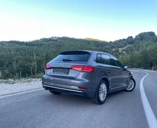 Audi A3 2017 disponibile per il noleggio in Becici, con limite di chilometraggio di illimitato.