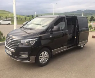 Noleggio auto Hyundai H1 2019 in Georgia, con carburante Diesel e 175 cavalli di potenza ➤ A partire da 220 GEL al giorno.