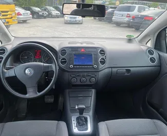 Noleggio Volkswagen Golf Plus. Auto Economica, Comfort, Monovolume per il noleggio in Albania ✓ Cauzione di Senza deposito ✓ Opzioni assicurative RCT, CDW, Furto, All'estero.