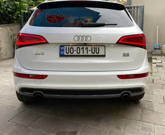 Noleggio Audi Q5. Auto Comfort, Premium, Crossover per il noleggio in Georgia ✓ Cauzione di Deposito di 300 GEL ✓ Opzioni assicurative RCT, CDW, SCDW, FDW, Passeggeri, Furto.