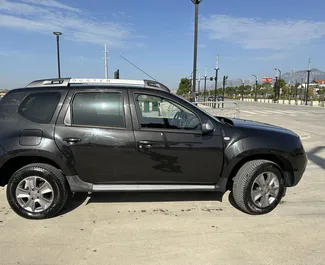 Noleggio Dacia Duster. Auto Economica, Comfort, Crossover per il noleggio in Albania ✓ Cauzione di Deposito di 100 EUR ✓ Opzioni assicurative RCT, FDW.