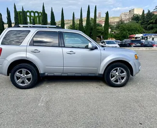 Noleggio auto Ford Escape 2012 in Georgia, con carburante Benzina e 260 cavalli di potenza ➤ A partire da 92 GEL al giorno.