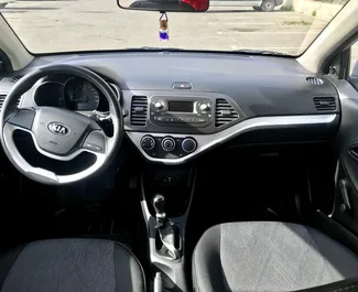 Noleggio auto Kia Picanto 2017 in Georgia, con carburante Benzina e 70 cavalli di potenza ➤ A partire da 66 GEL al giorno.