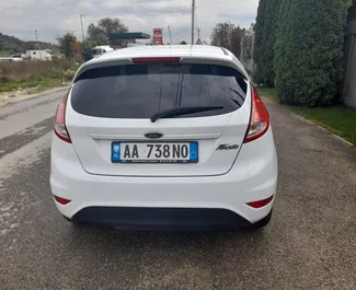 Noleggio auto Ford Fiesta 2016 in Albania, con carburante Diesel e 96 cavalli di potenza ➤ A partire da 21 EUR al giorno.