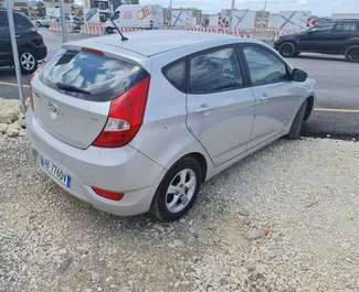 Noleggio Hyundai Accent. Auto Economica per il noleggio in Albania ✓ Cauzione di Deposito di 300 EUR ✓ Opzioni assicurative RCT, CDW, All'estero.