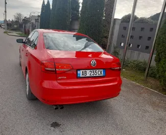 Noleggio Volkswagen Jetta. Auto Economica, Comfort per il noleggio in Albania ✓ Cauzione di Deposito di 100 EUR ✓ Opzioni assicurative RCT, CDW, SCDW, FDW, Furto.