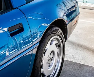 Noleggio auto Chevrolet Corvette 1991 in Spagna, con carburante Benzina e 285 cavalli di potenza ➤ A partire da 125 EUR al giorno.